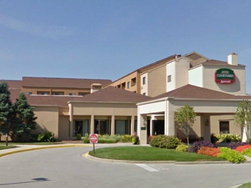 Courtyard By Marriott Indianapolis Airport Hotel Bagian luar foto