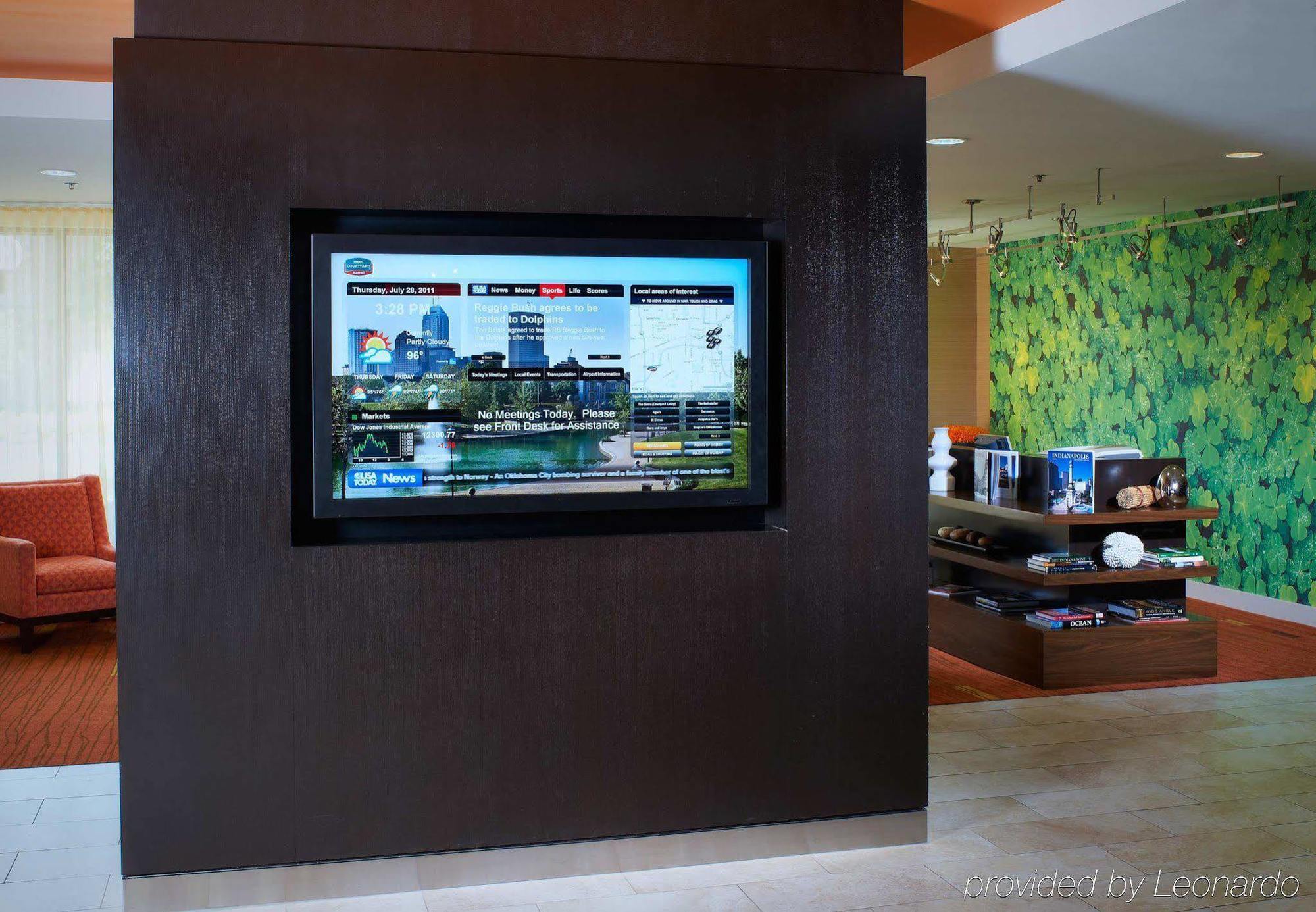 Courtyard By Marriott Indianapolis Airport Hotel Bagian luar foto