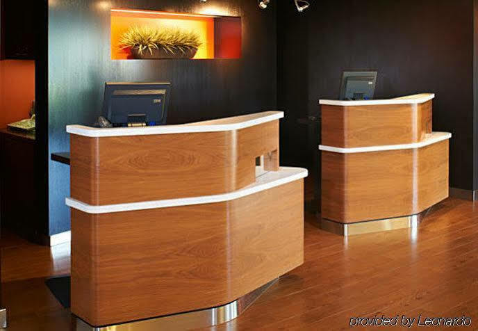Courtyard By Marriott Indianapolis Airport Hotel Bagian luar foto